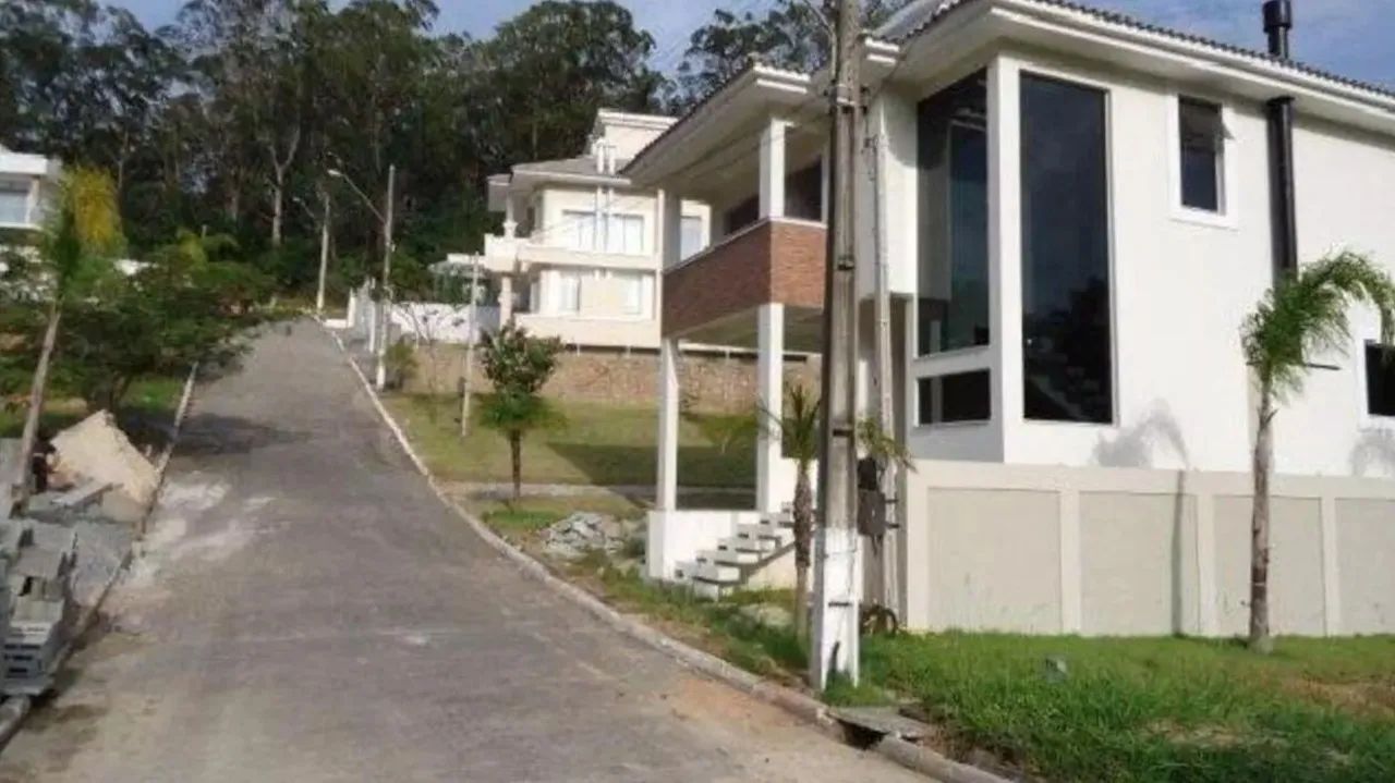 Terreno à venda com 360m² no Saco Grande - Foto 5