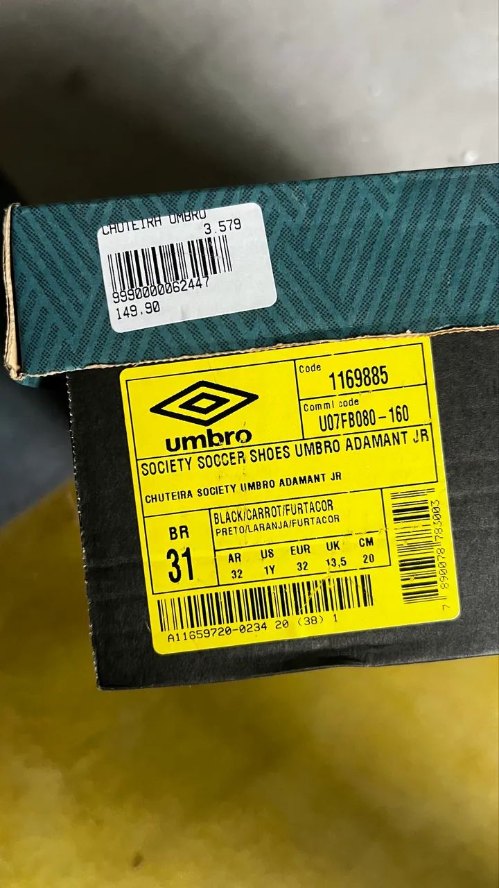 CHUTEIRA UMBRO 31  - Foto 2