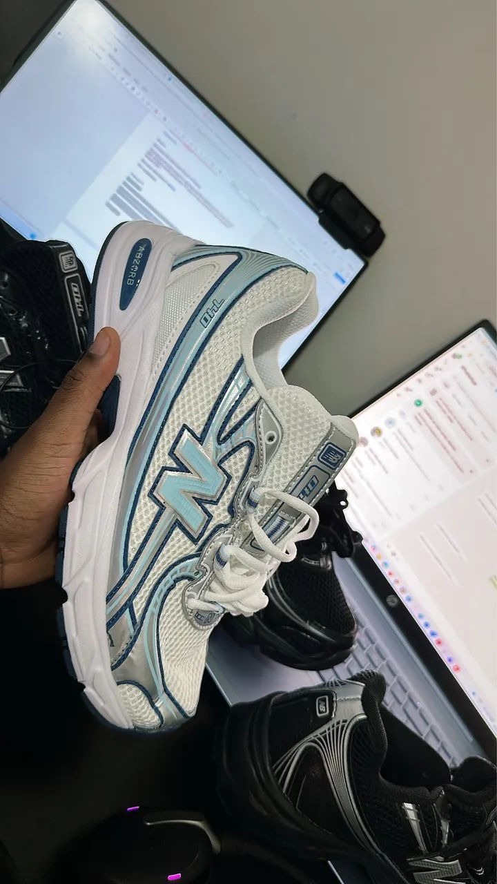Tênis New Balance 740