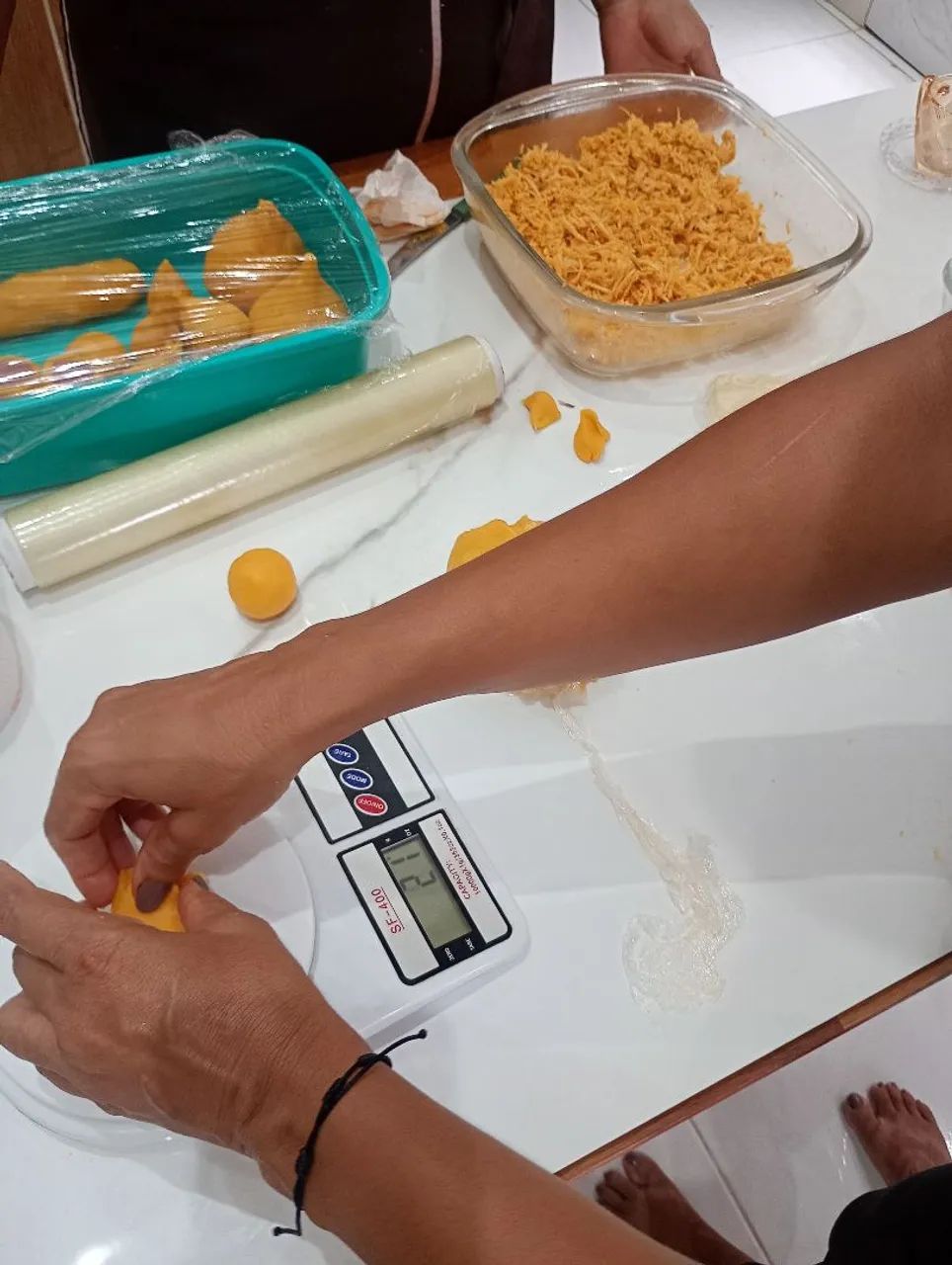 curso salgados fritos,mão na massa para iniciantes - Foto 2