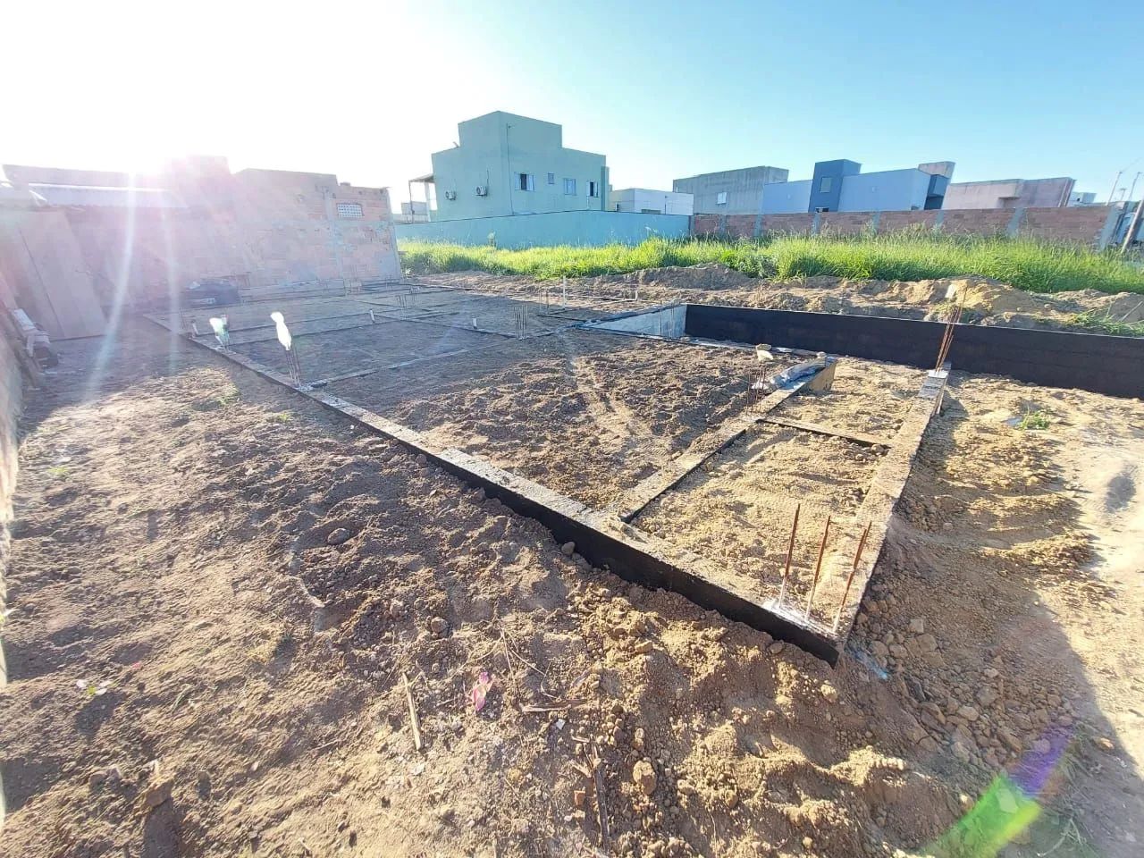 Vendo lote com alicerce construído em São Mateus - ES - Foto 2