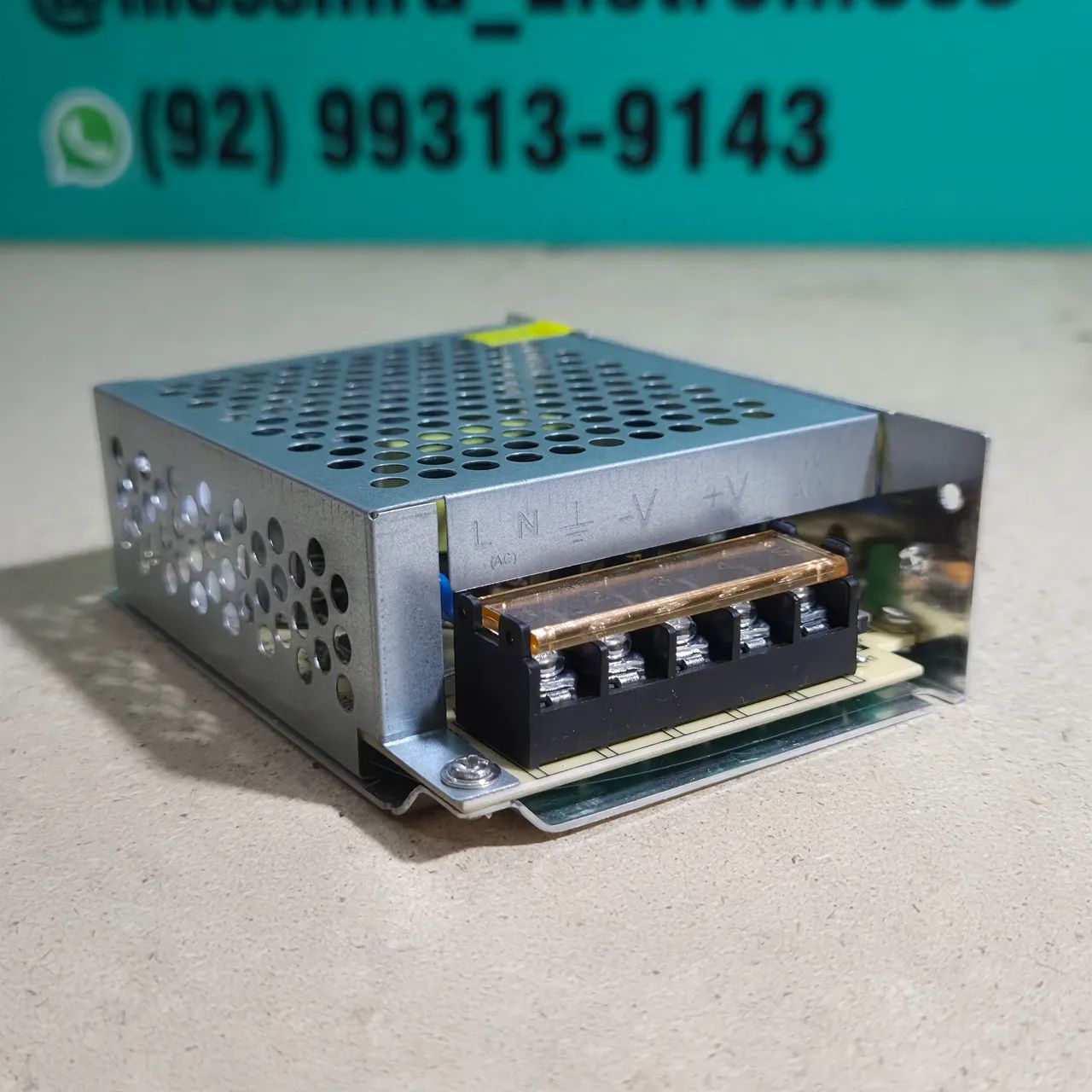 Fonte de alimentação 12v 5A chaveada 