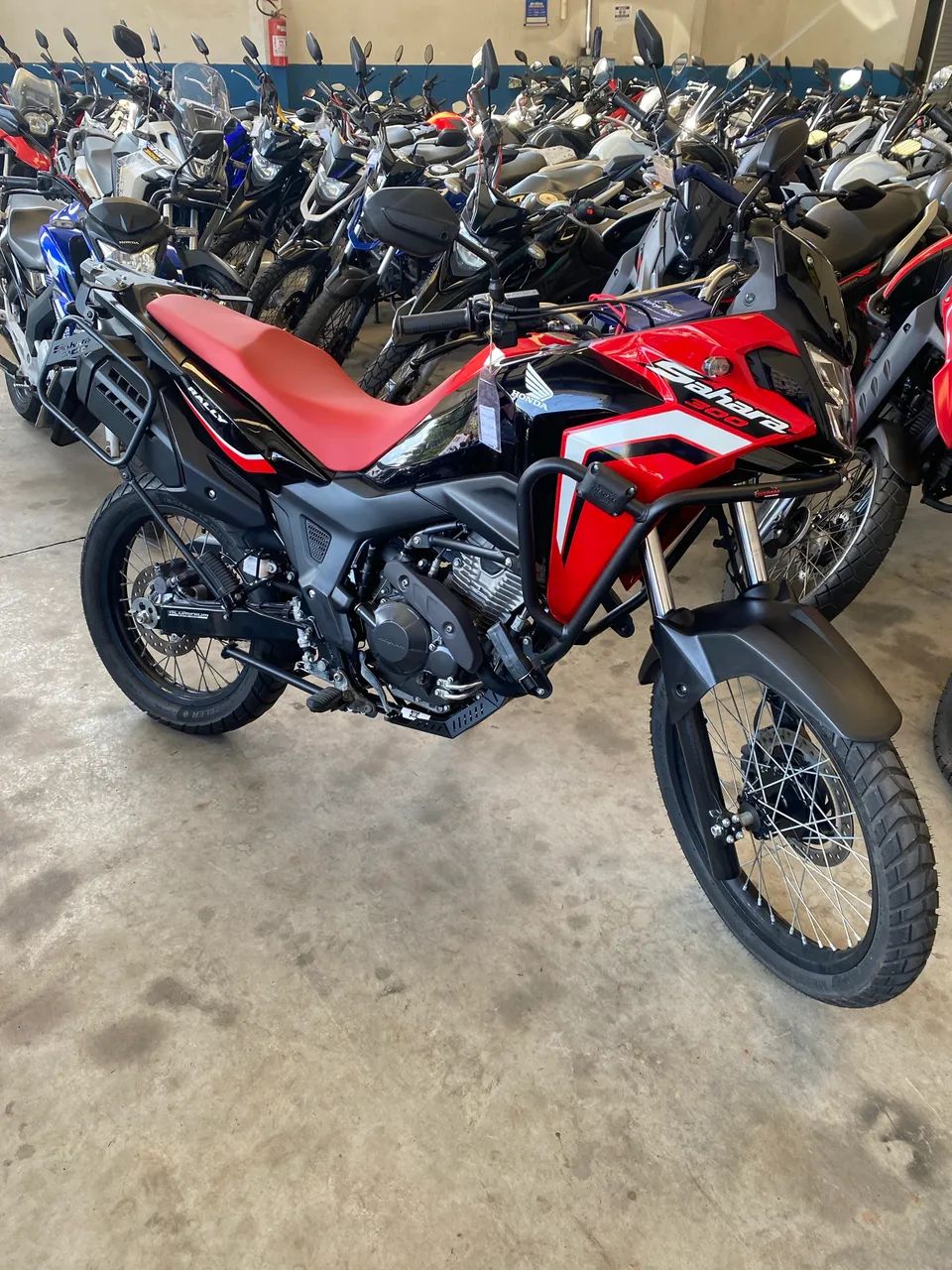 Honda Sahara 2025 300cc shalom veículos 