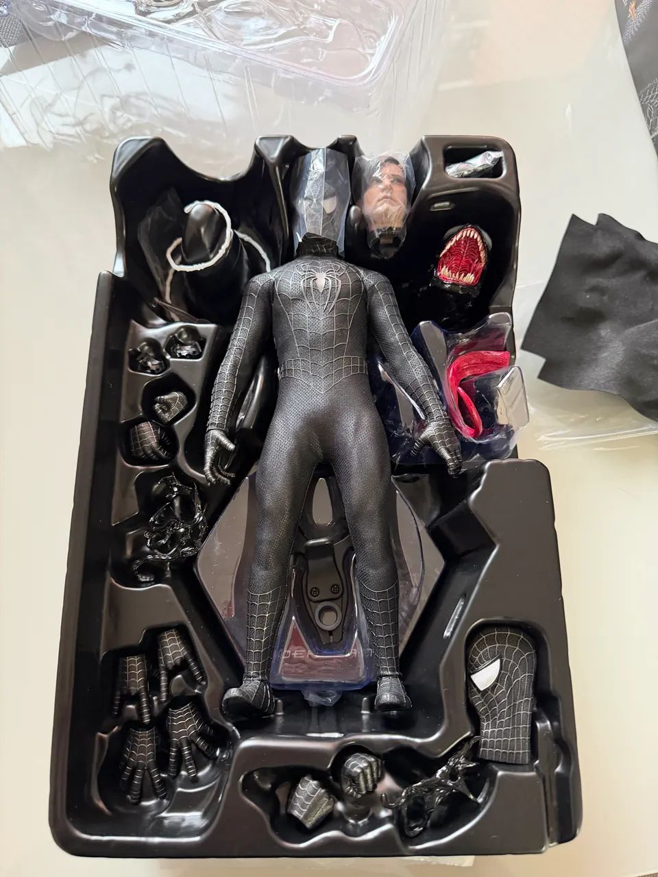 Hot Toys Spider-Man Black Suit Spider- Man 3 - Foto 3