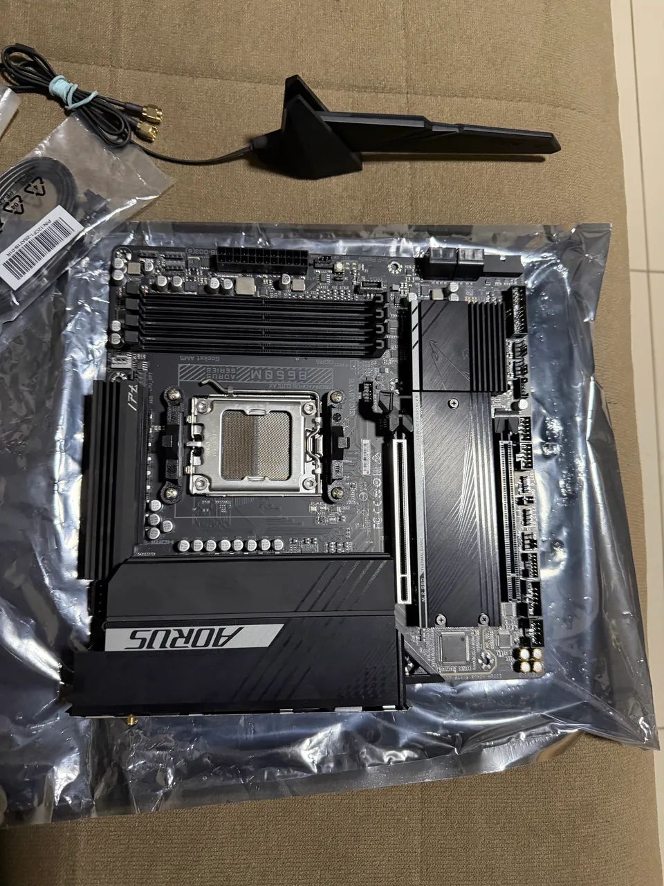 Placa mãe Aorus Elite B650M AX  - Foto 3