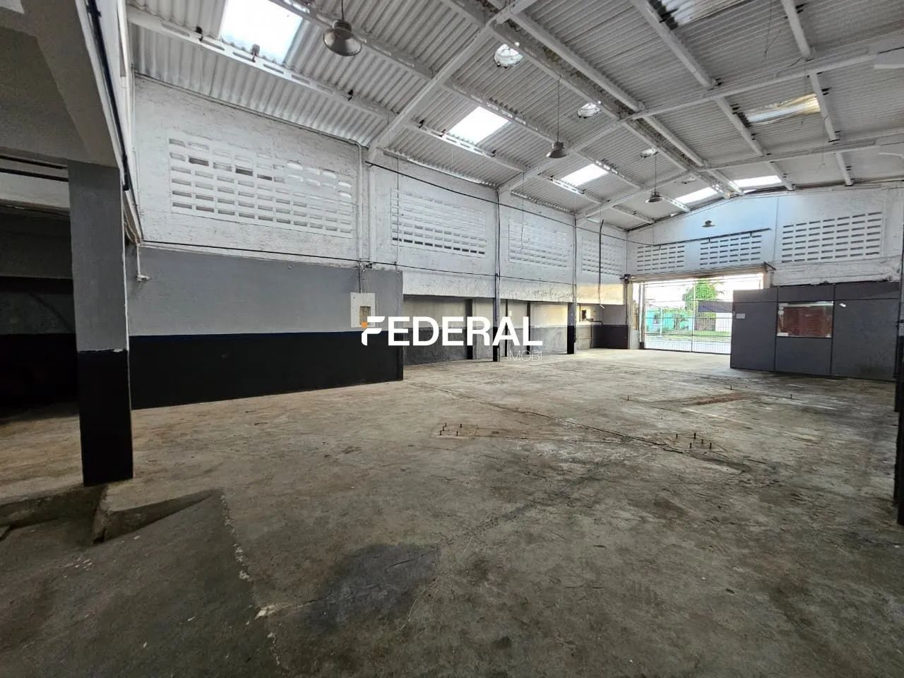 Galpão para alugar com 600m², 4 escritórios e 6 vagas de garagens - Ipsep - Foto 3