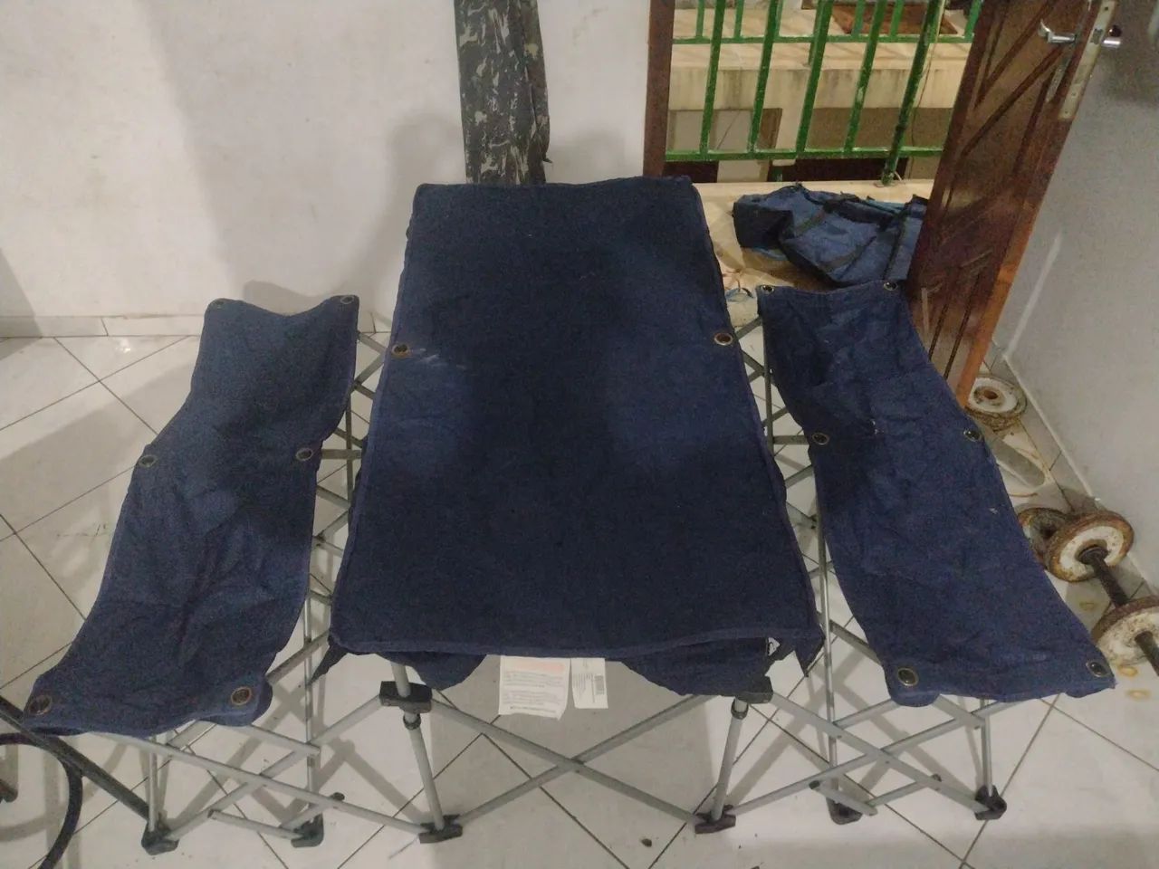 Mesa retrátil para camping ou praia . - Foto 2