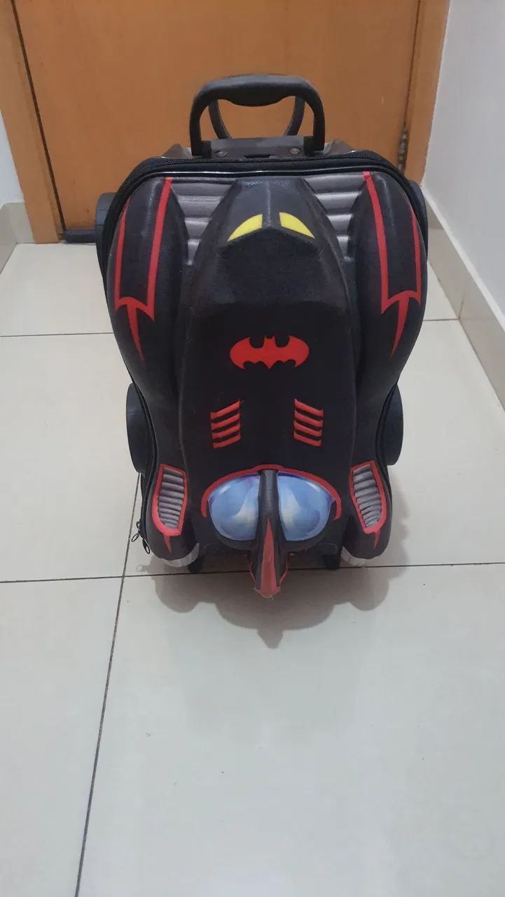 Mochila carrinho do Batman.