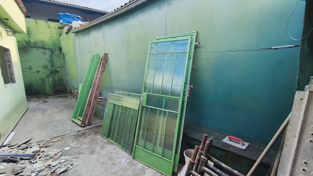 Doors and windows: BRL 200.00 each