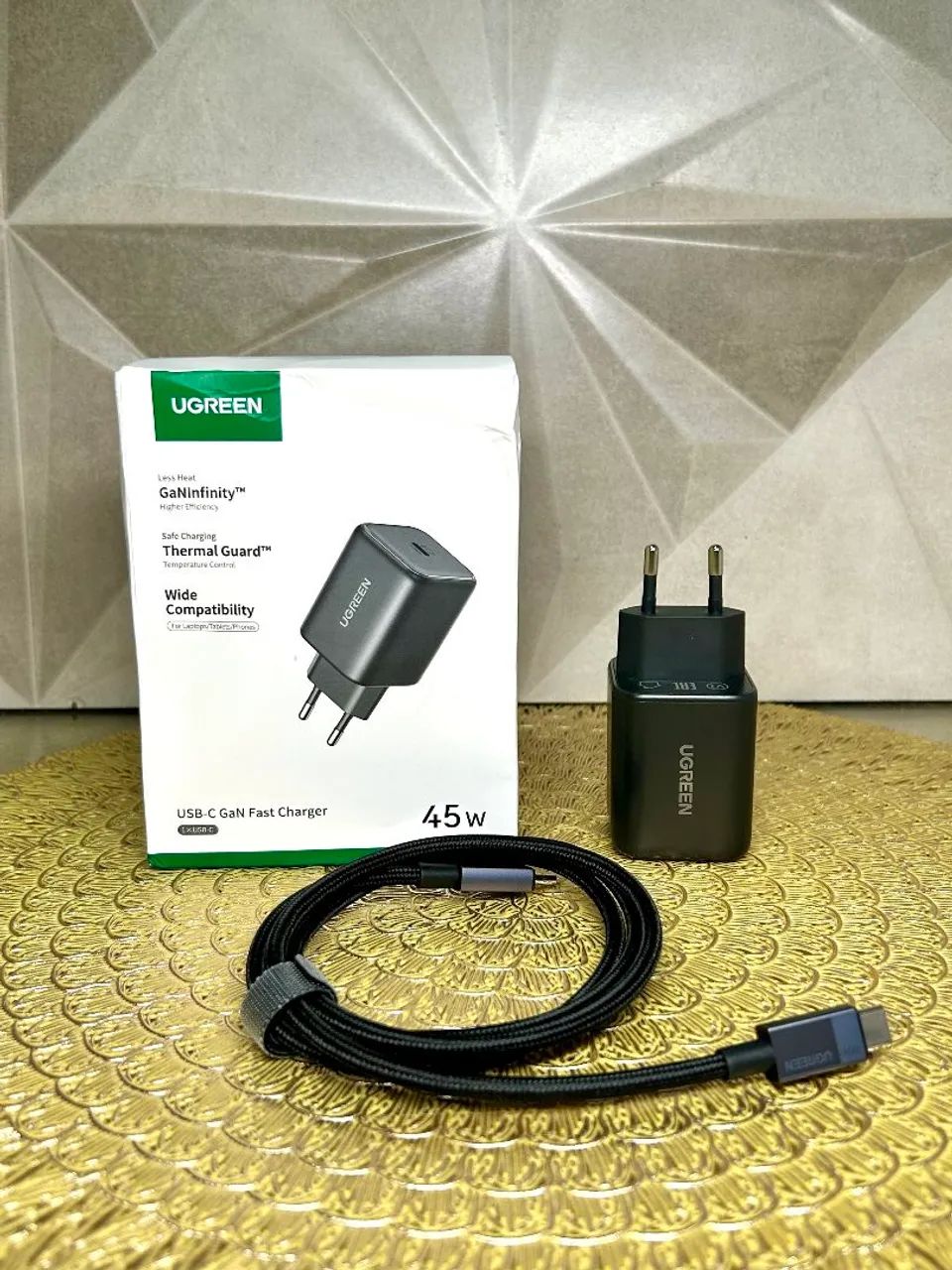 Kit Carregador Ugreen GaN 45W + Cabo USB-C para USB-C 100W