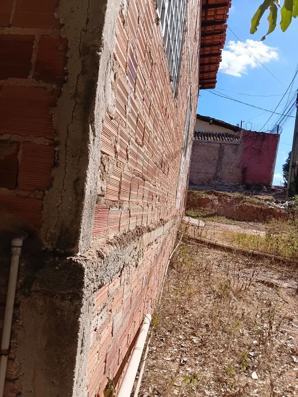 Vendo casa urgente em timon. 
