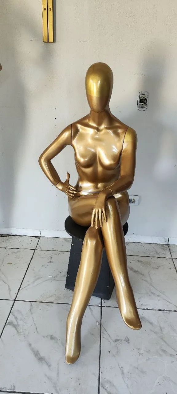 Manequins femininos - Foto 2
