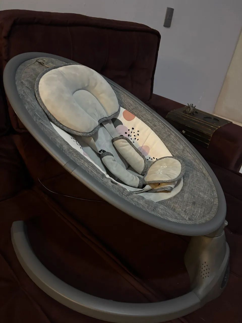 Cadeira de balanço infantil com música e controle  - Foto 2