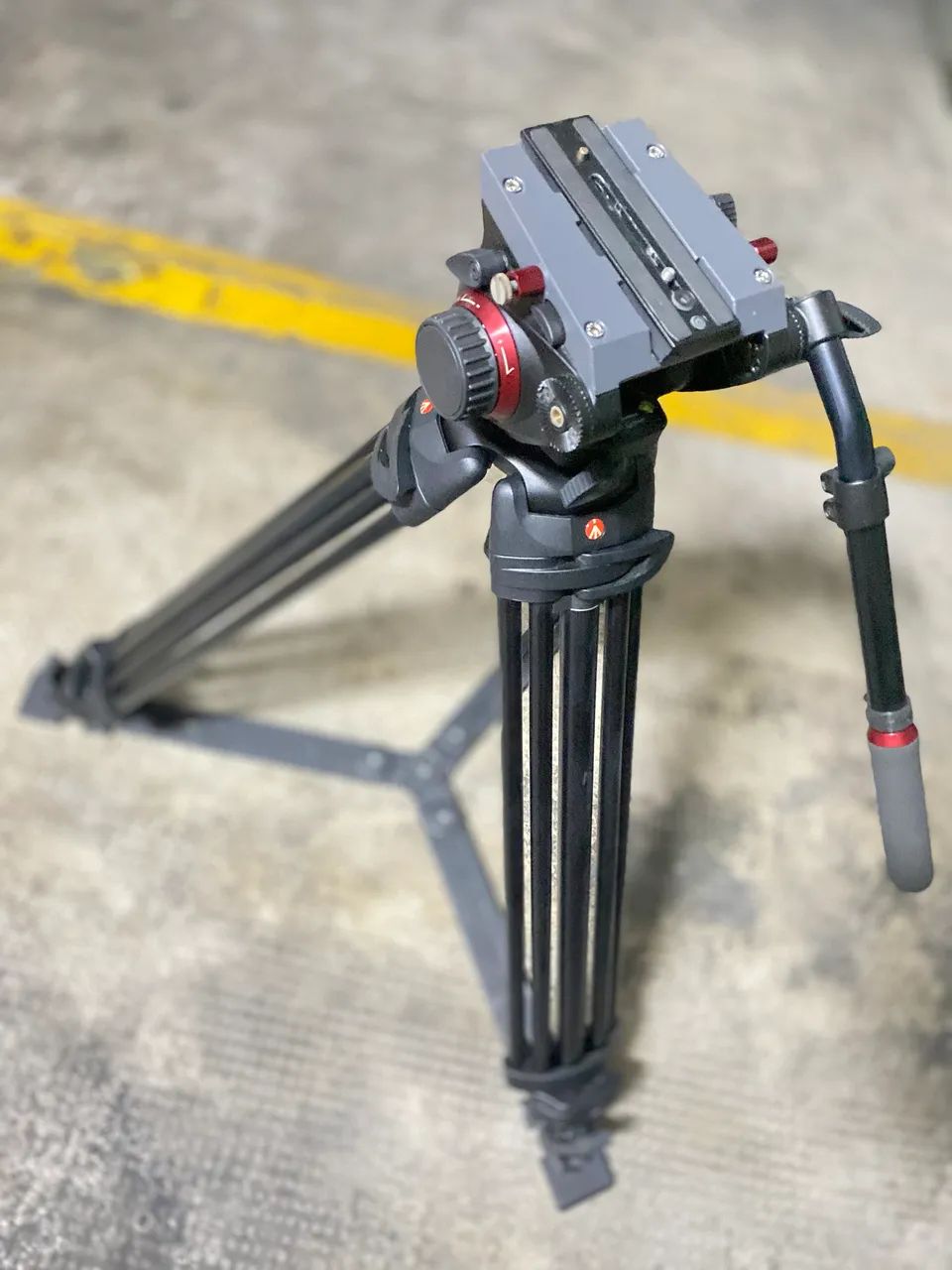 Tripé Manfrotto - 504HD - Foto 3