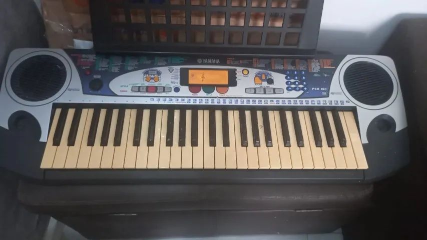 TECLADO YAMAHA 