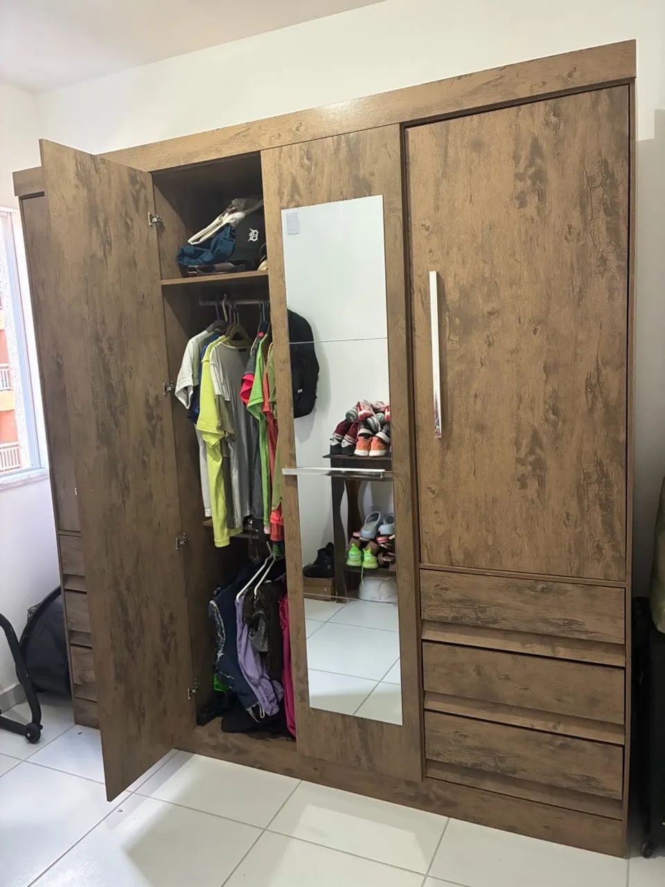 Guarda-roupa 4 portas - Foto 2