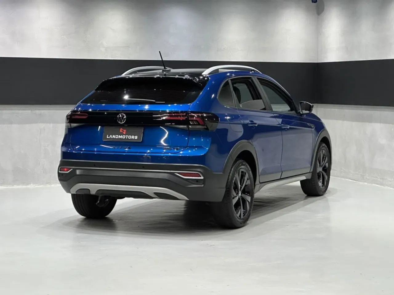 Volkswagen Nivus Highline 1.0 200 TSI Flex Aut., foto 4 de 18