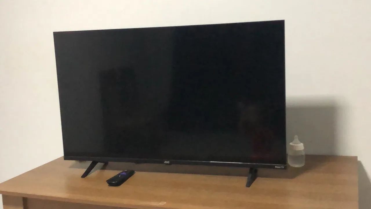 Smart tv 43 AOC Roku, aceito notebook em troca  - Foto 4