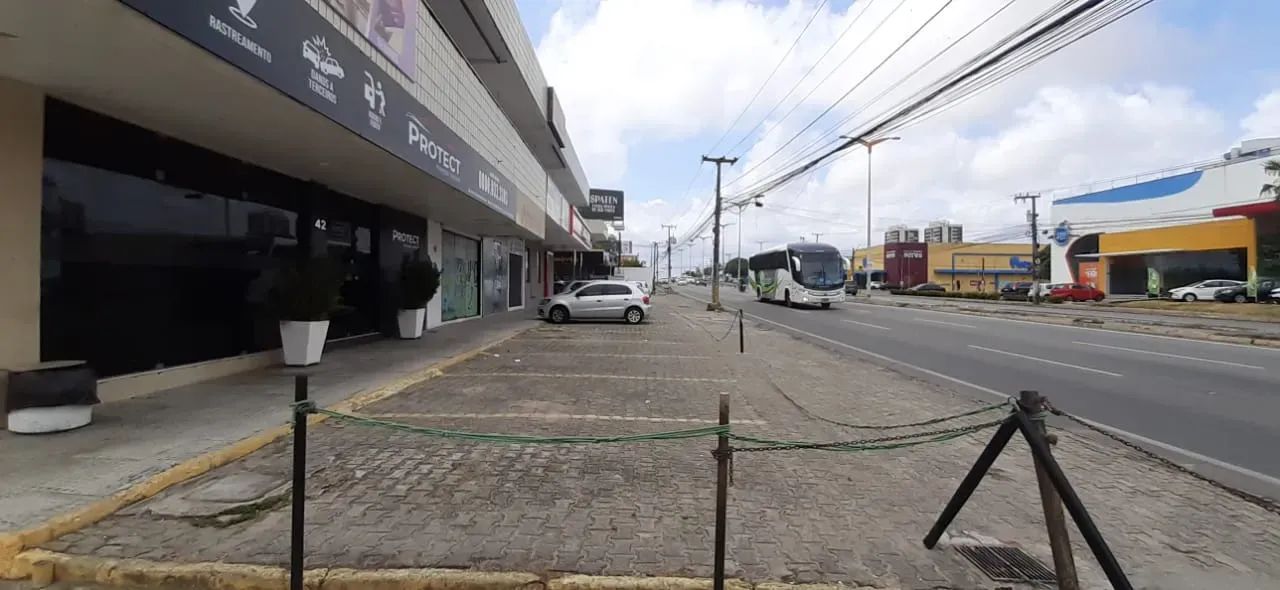 Loja Coml Térrea, na Washington Soares, próx. ao Fórum, Aceito Carro; Qualquer Atividade