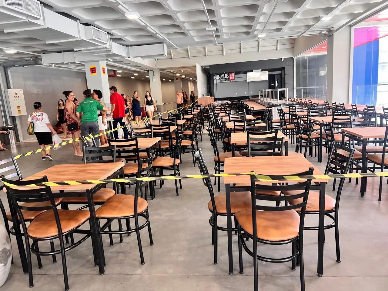Mesas e cadeiras em promoção  - Foto 5