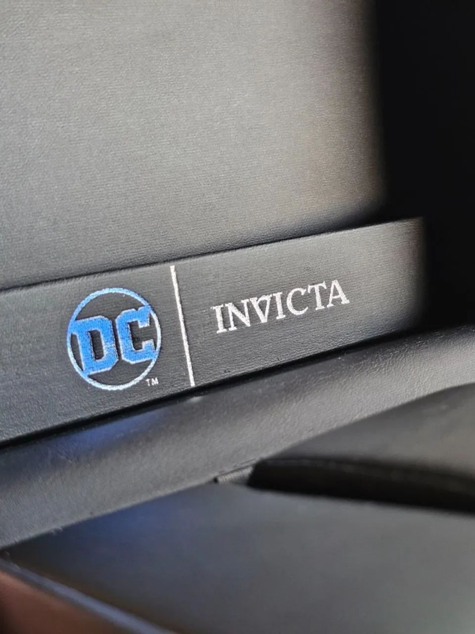 Estojo Invicta Dc Comics Limited Edition Sem Uso De Coleção - Foto 2