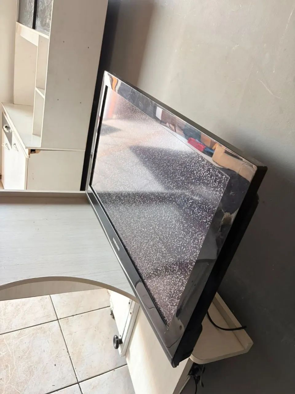 Televisão Samsung 37 polegadas não é sinal digital precisa do conversor ((ENTREGO GRATIS)) - Foto 2
