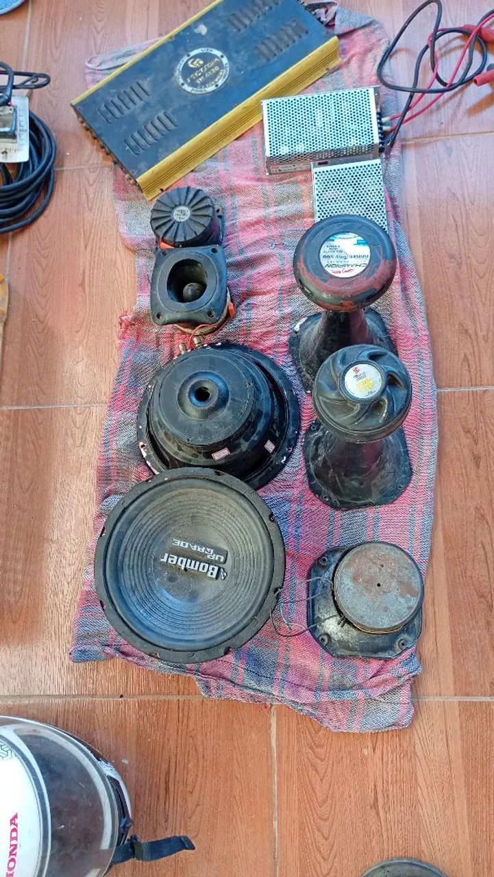 Vendo subwoofer de 10 polegadas, cornetas, tweeter no preço pra ir embora! - Foto 2