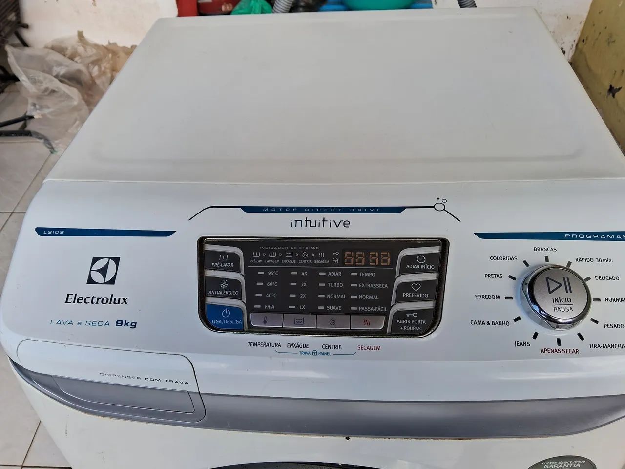 Máquina de lavar roupa lava e seca 9k Eletrolux  - Foto 3