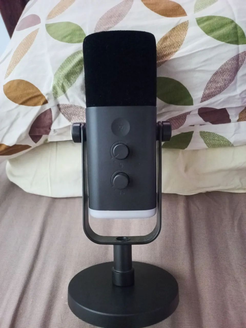 Microfone AM8 Fifine | Excelente p/ gamers, livestream e gravação - Foto 2