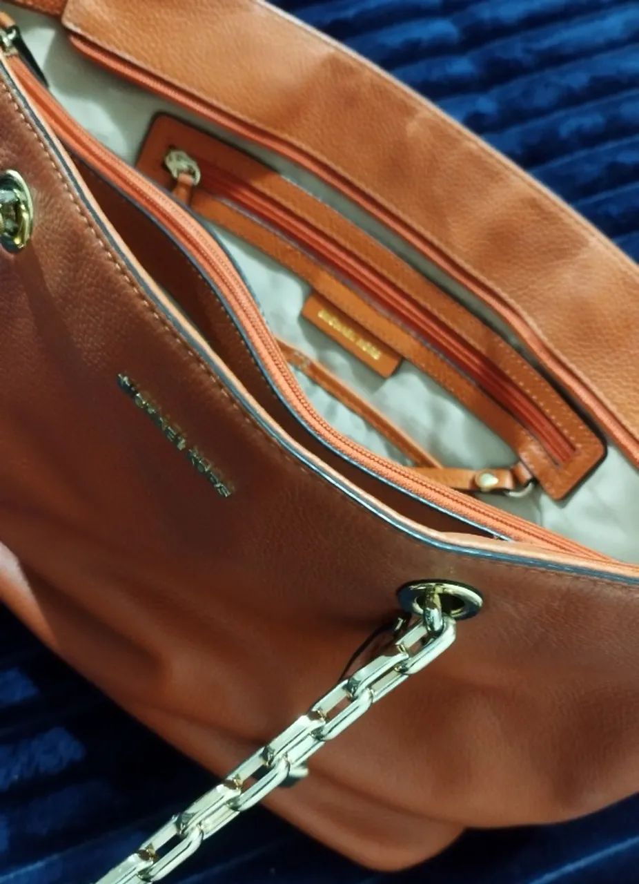 Bolsa Michael Kors em Couro - Foto 2