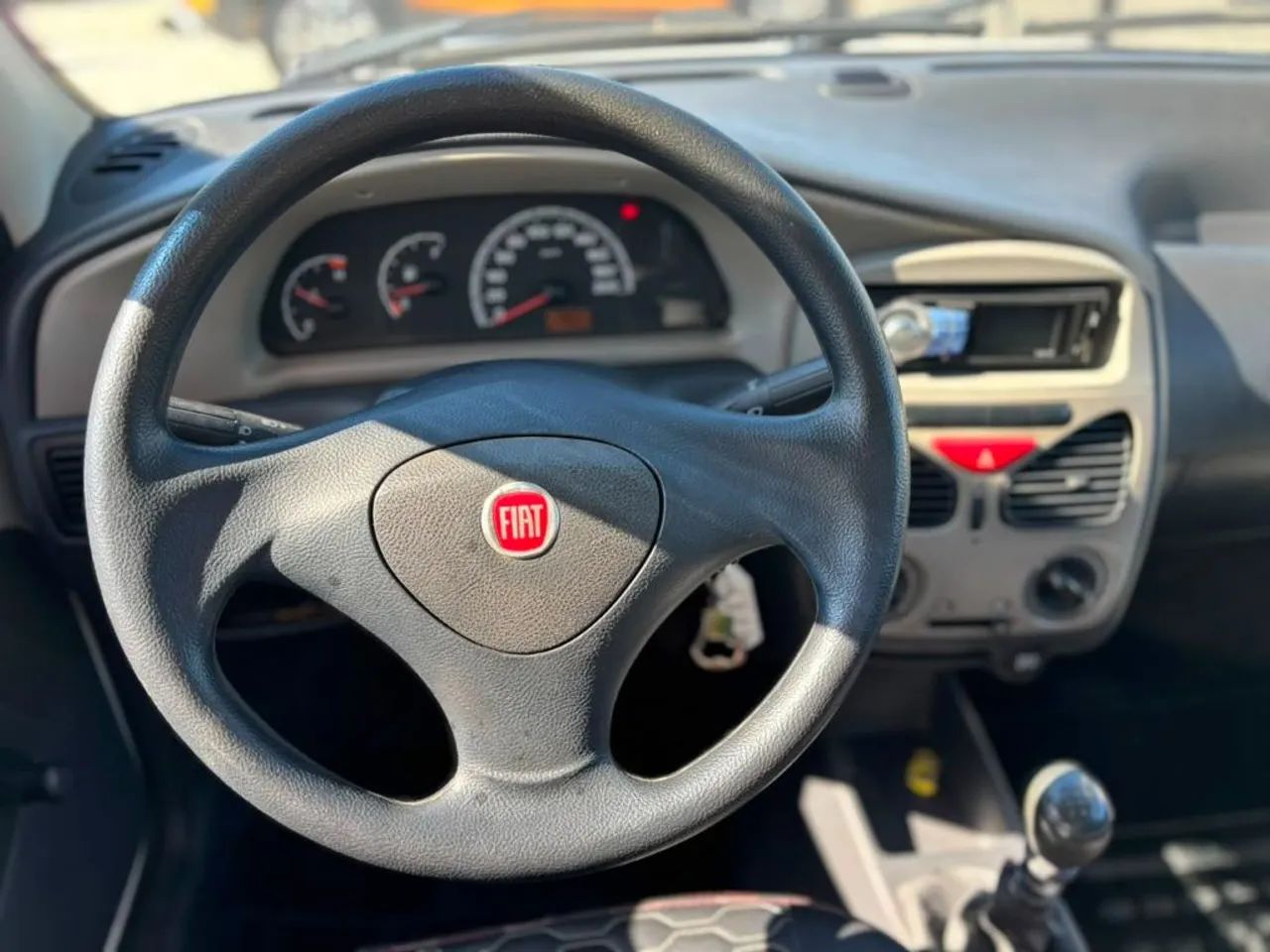 Fiat Strada 1.4 MPI Fire Flex 8V CE 2011 - Foto 5