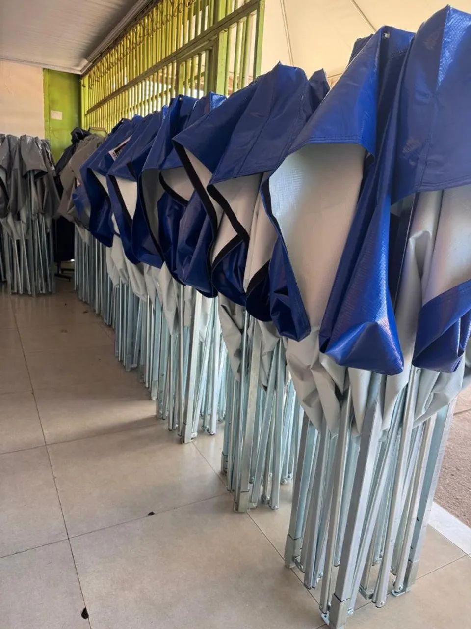 Aluguel de Tenda Sanfonada 3x3 - Reforçada e Impermeável (Entrega Grátis)* - Foto 5