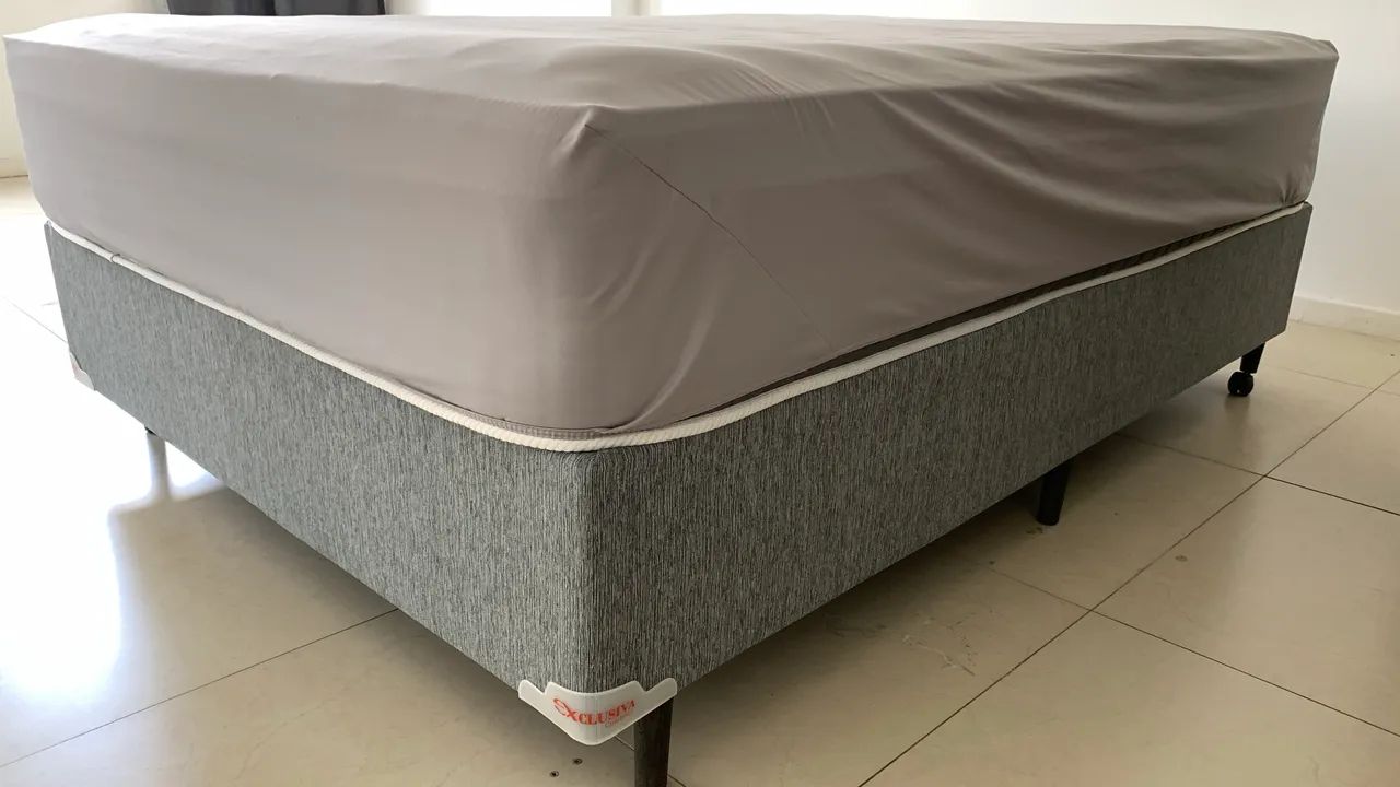 Cama de casal semi nova - Foto 2