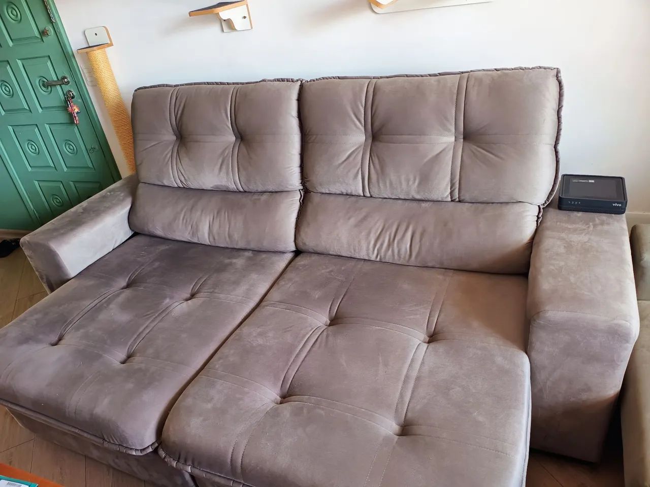 Sofá novo 1,8m tecido suede