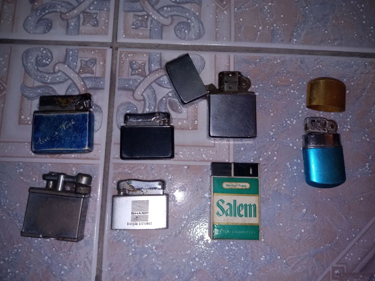 Zippo, Coleção de isqueiros antigos.