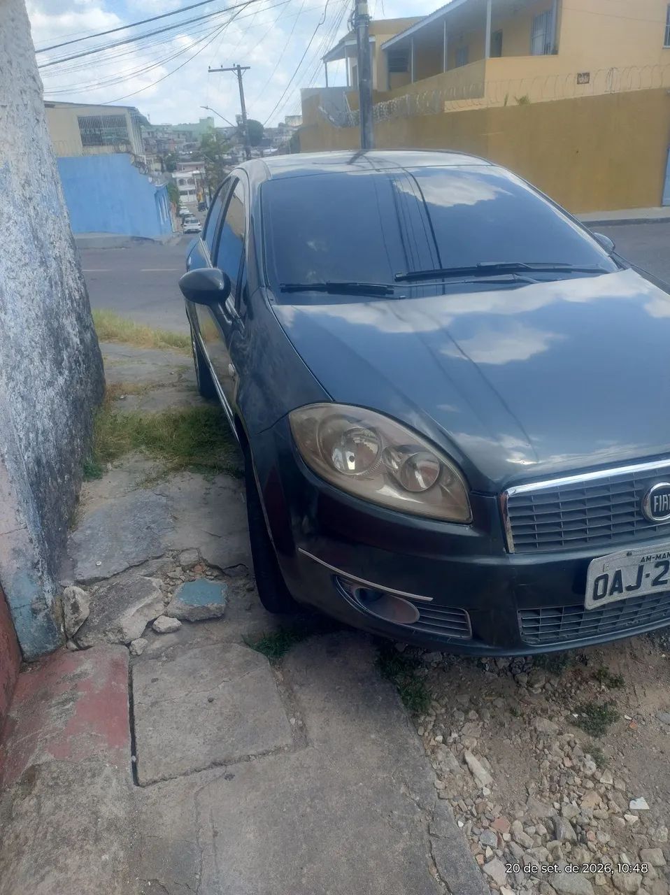 Fiat Linea Absolute 1.9/1.8 Flex Dualogic 4P 2012 - Foto 2