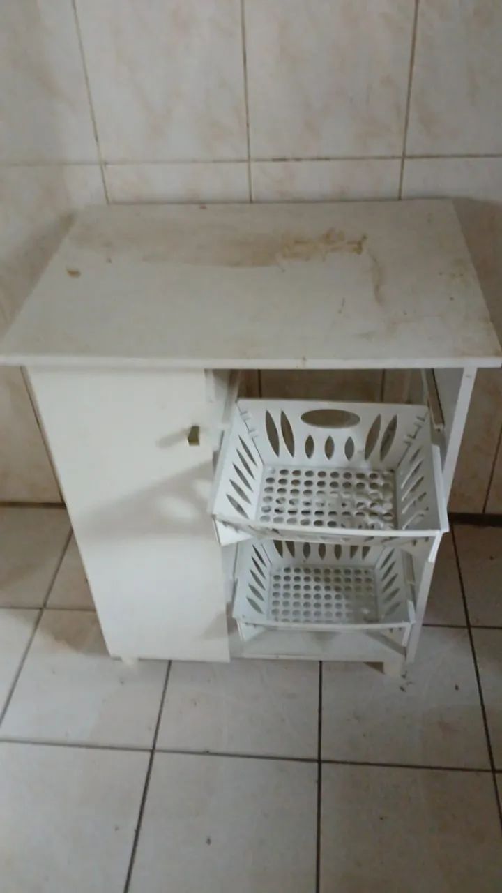 Fruteira/armário com 3 cestas