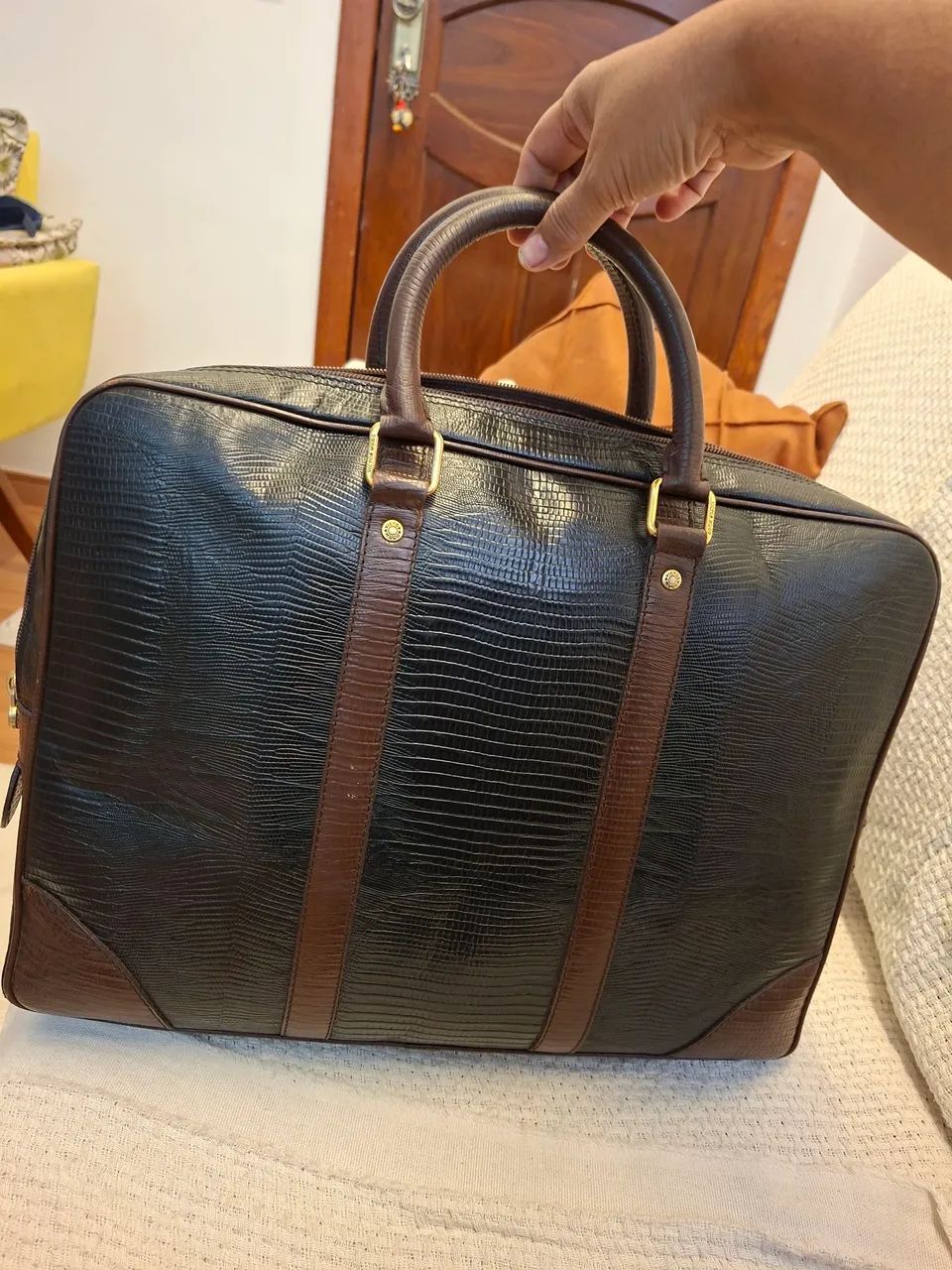 Mala executiva de couro 