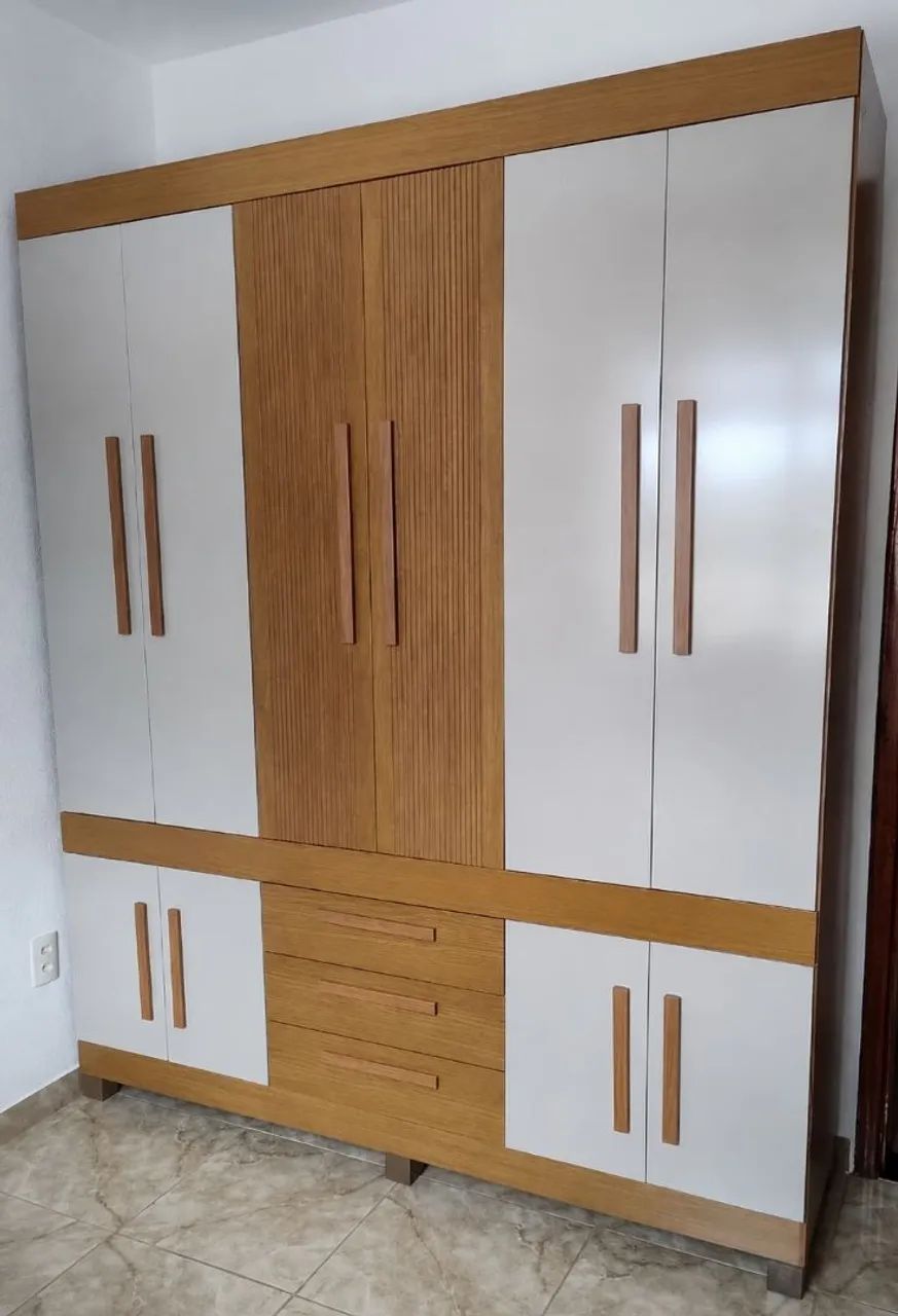 Guarda Roupa 