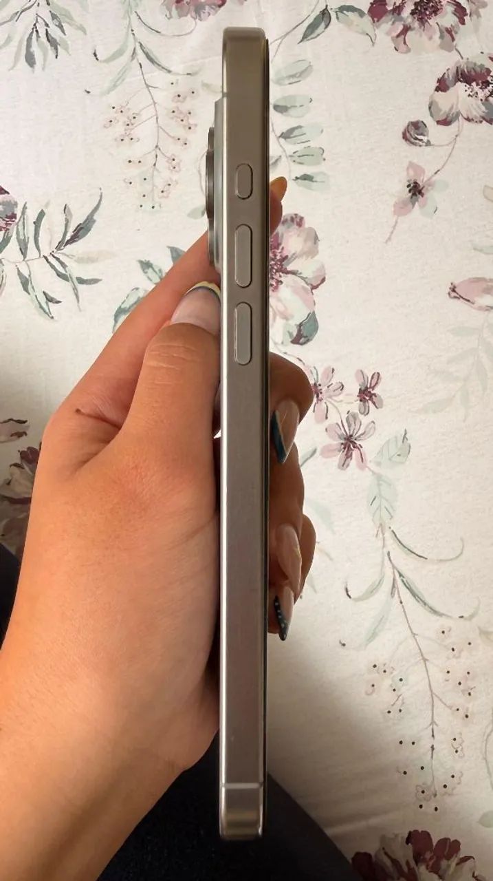Iphone 15 Pro Max - Foto 2