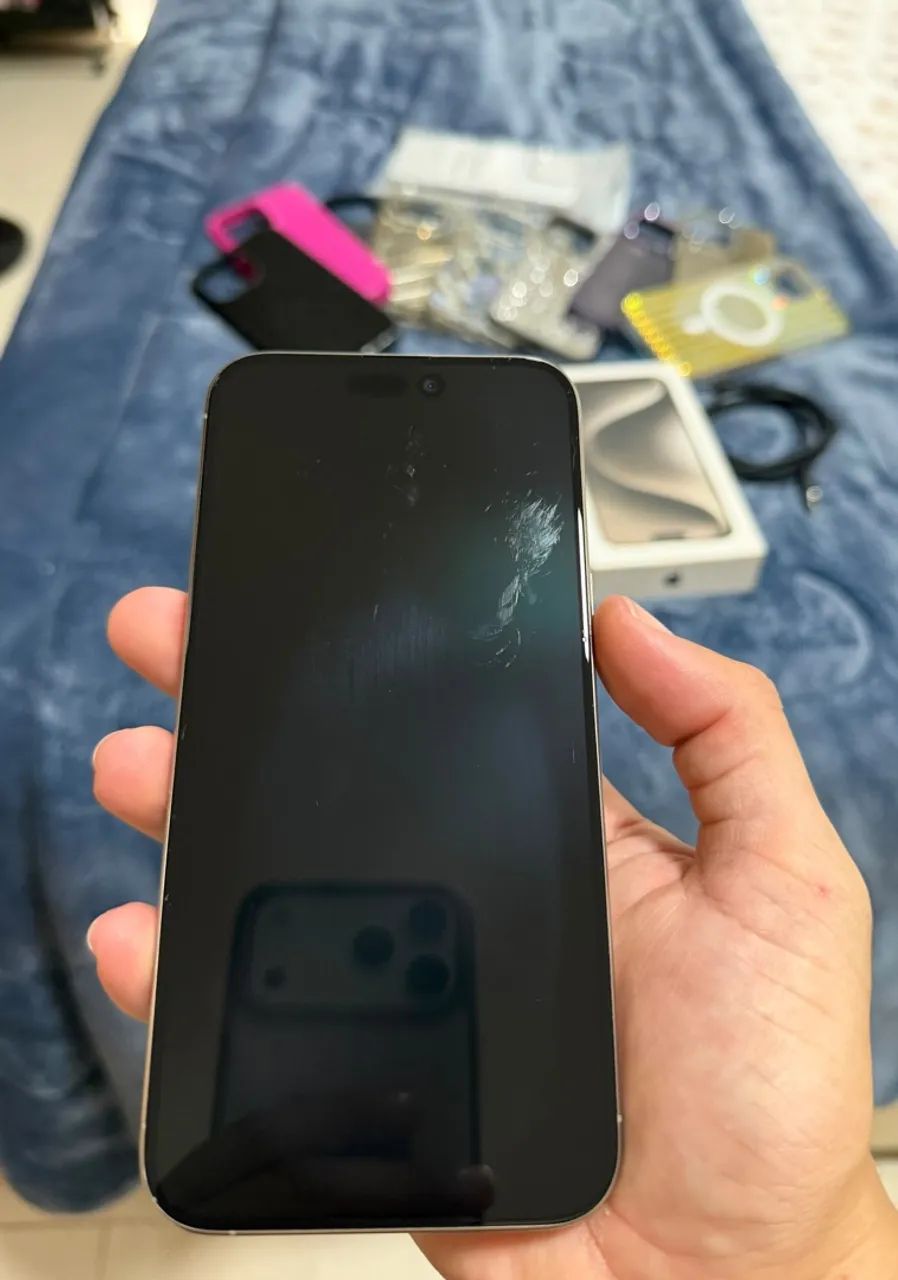 iPhone 15 pro Max 256  - Foto 2