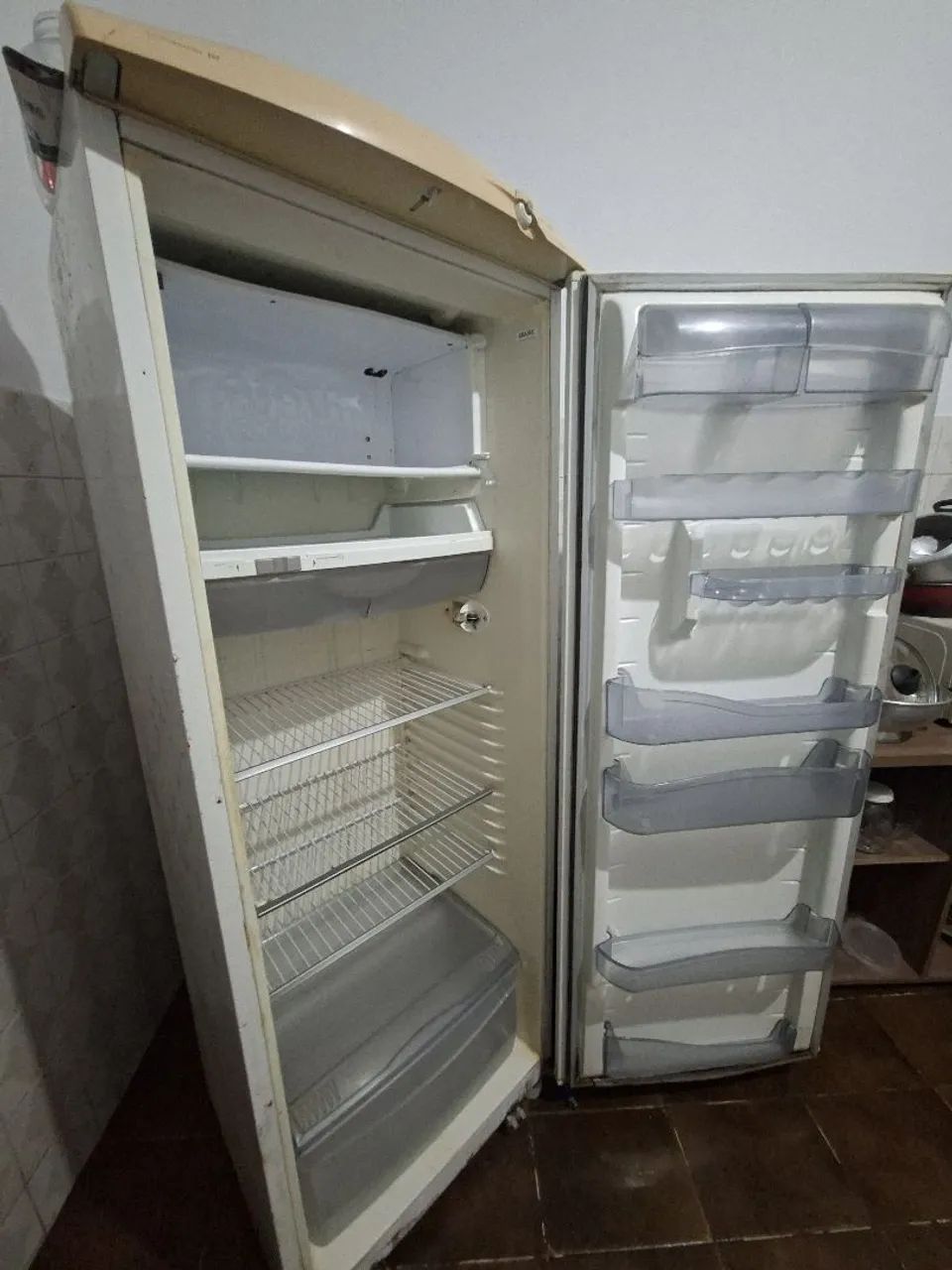 Geladeira/Com defeito  - Foto 3