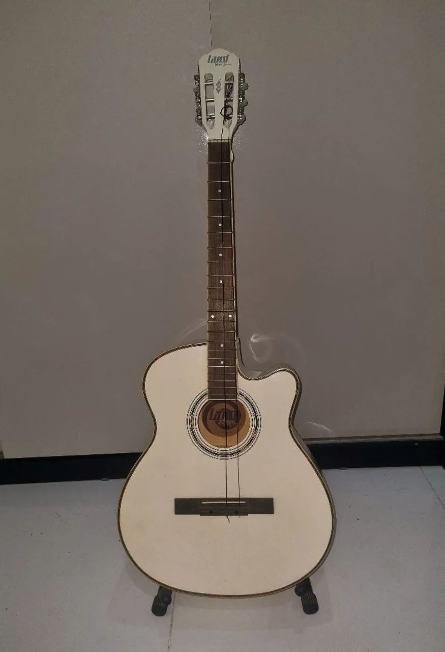 Violão Land eletroacustico de nylon branco + capa