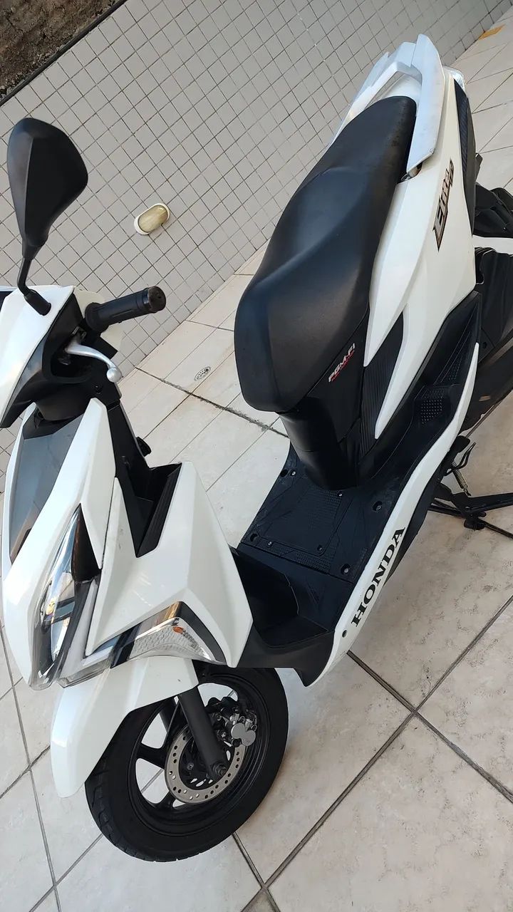 HONDA ELITE  125 BEM CONSERVADA. - Foto 2