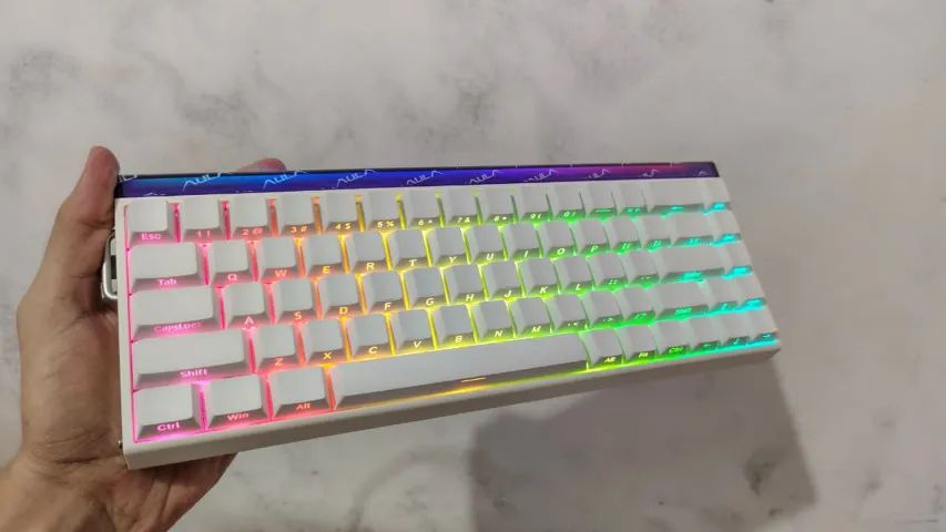 Teclado Magnético Aula Hero 68HE