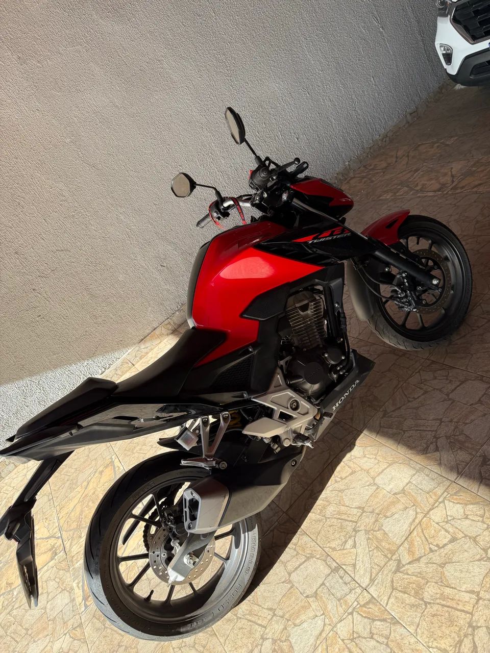 Honda CB300 - Foto 2