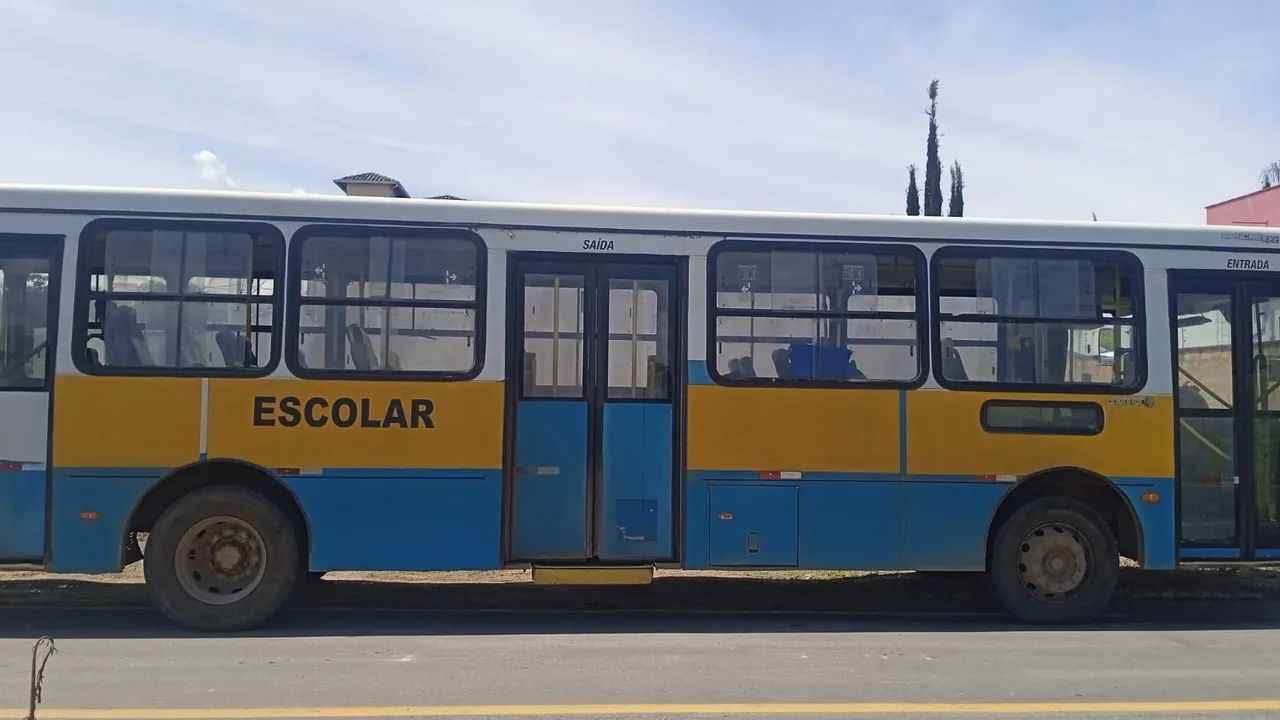 Vendo ônibus M Bens 11/12 