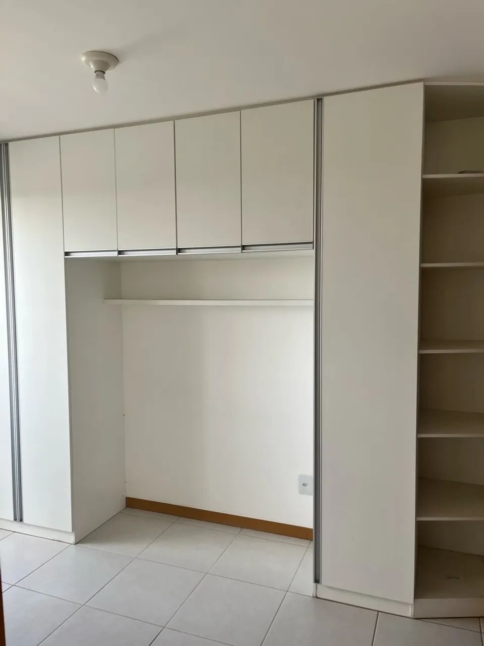 Apto para alugar em ótima localização 