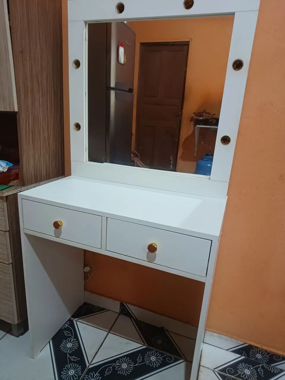 Vendo penteadeira camarin seminova
