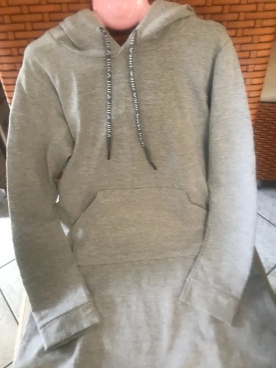 vestido moletom com capuz - Foto 3